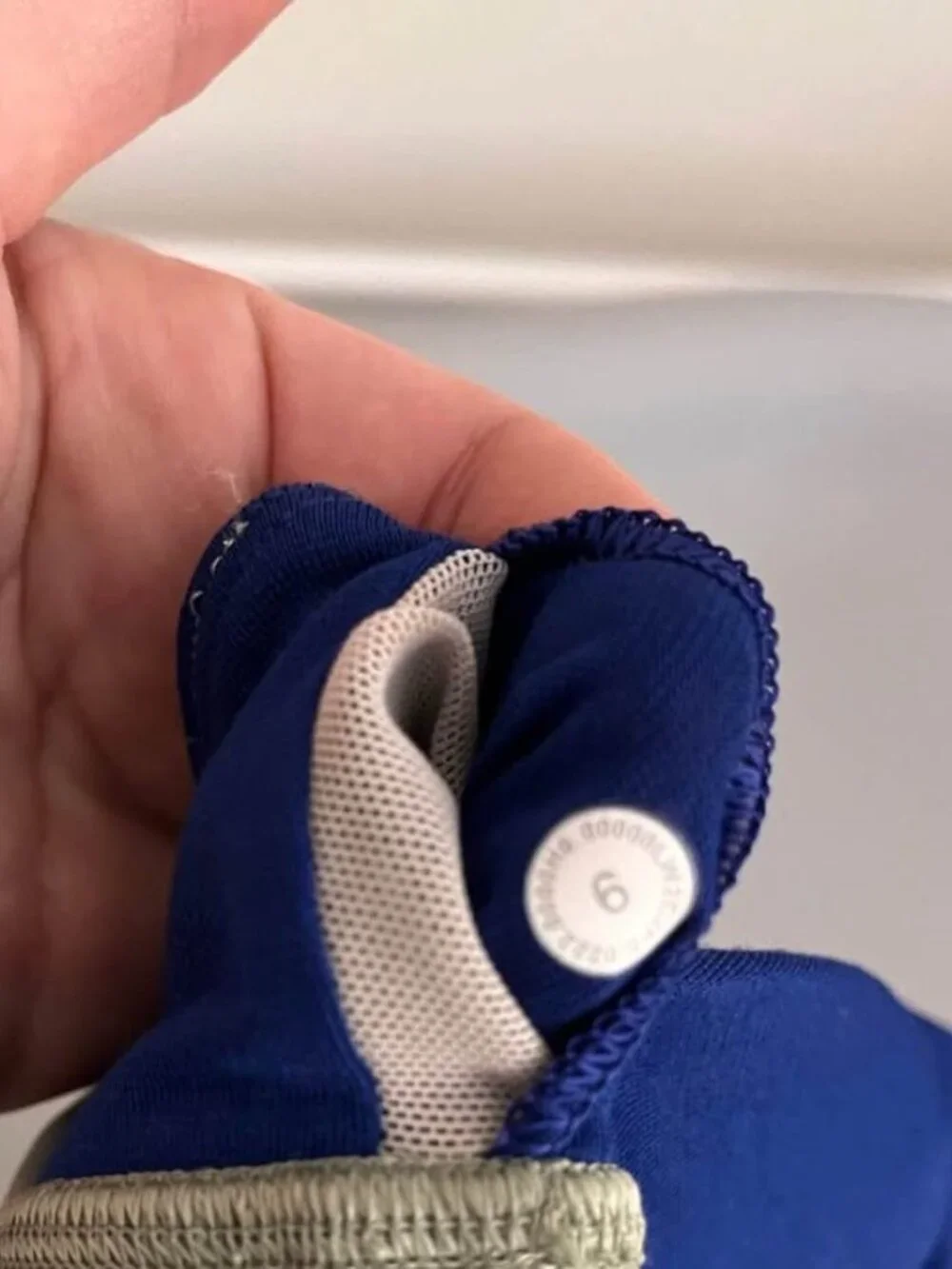 Lululemon Sports Bra (6)